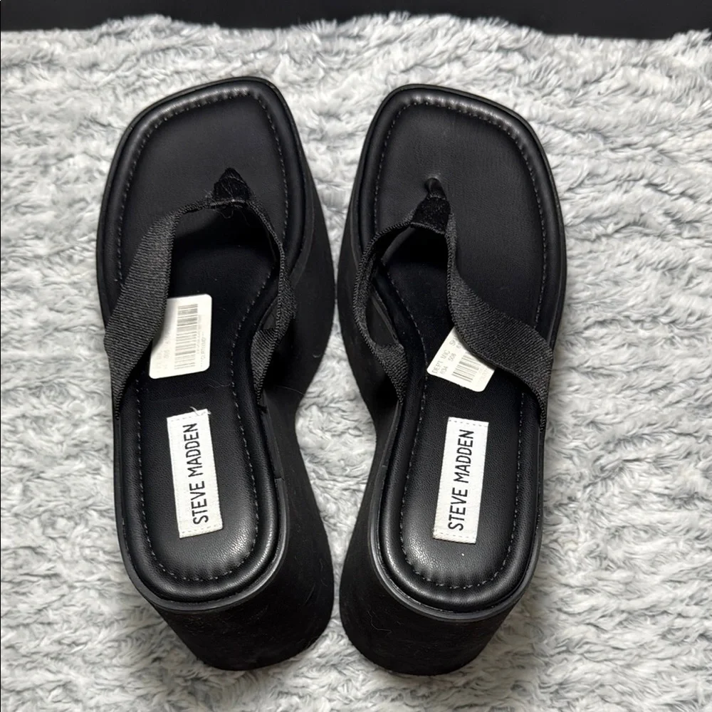 Steve Madden Gwen Black Platform Thong Sandals Flip Flops Size 9
